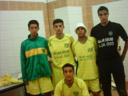 adroit khaled khaba presse moad et moi en bas